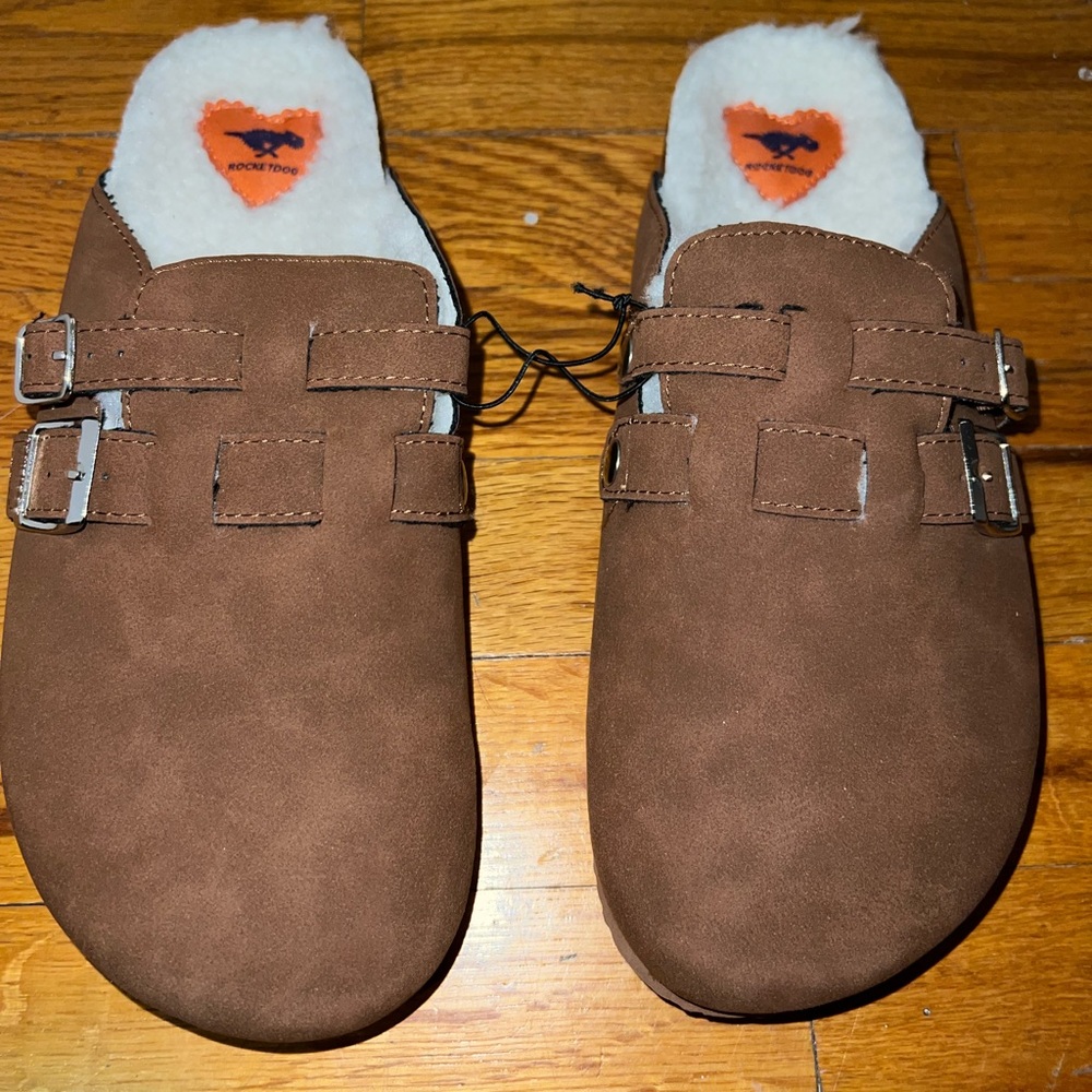 Rocketdog faux sherling clogs